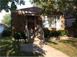 Pre-foreclosure in  S SCHOOL ST Riverdale, IL 60827