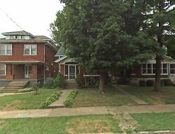 Pre-foreclosure in  Alta Ave Louisville, KY 40205