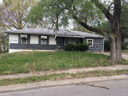 Pre-foreclosure in  WINCHESTER AVE Kansas City, MO 64138