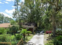 Pre-foreclosure in  Se 22nd Pl Gainesville, FL 32641