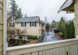 Pre-foreclosure in  SW 24th Ave Portland, OR 97219