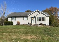  Candice Ln, Chambersburg PA