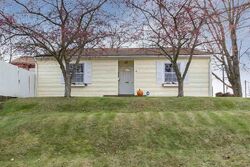  E 3rd St, Anamosa IA