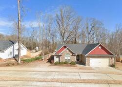 Pre-foreclosure in  Briar Rose Blvd Jefferson, GA 30549