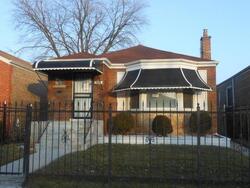 Pre-foreclosure in  S GREENWOOD AVE Chicago, IL 60628