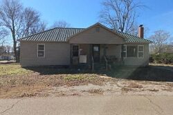 Pre-foreclosure in  E Walnut St Corning, AR 72422