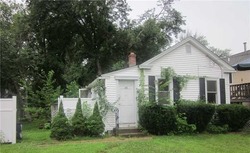 Pre-foreclosure in  ALLARD ST Cranston, RI 02920