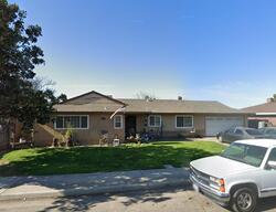 Pre-foreclosure in  Grant Dr Chowchilla, CA 93610