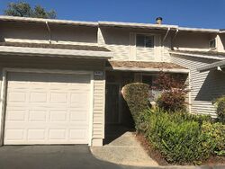 Pre-foreclosure in  LA RIVIERA DR Sacramento, CA 95826