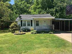 Pre-foreclosure in  GURLEY AVE Gadsden, AL 35903