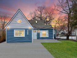 Pre-foreclosure in  Continental Ave Warren, MI 48089