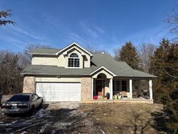 Pre-foreclosure in  Deer Meadows Ln Union, MO 63084