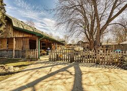  N Ewen St, Maple Rapids MI