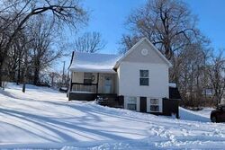 Pre-foreclosure in  Jackson St Park Hills, MO 63601