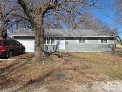  E Springfield St, Aurora MO