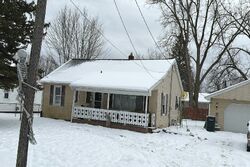 Pre-foreclosure in  Haven St Mount Morris, MI 48458