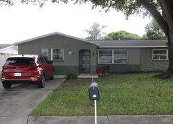 Pre-foreclosure in  Bandura Ave New Port Richey, FL 34653