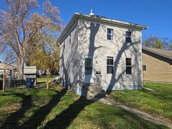 Pre-foreclosure in  E 3rd St Morris, MN 56267
