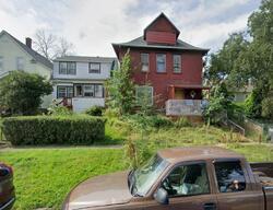 Pre-foreclosure in  W 5th St Duluth, MN 55807