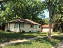 Pre-foreclosure in  Mary Ave Willmar, MN 56201