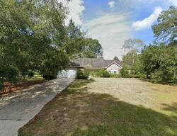 Pre-foreclosure in  N Hill Dr W Carriere, MS 39426