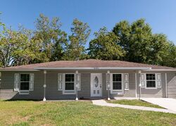 Pre-foreclosure in  N Star Ave Moss Point, MS 39562