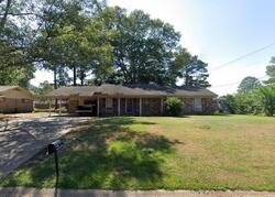  Hickory Dr, Grenada MS