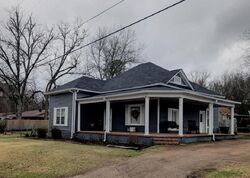 Pre-foreclosure in  2nd Ave Maben, MS 39750
