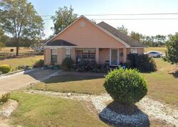 Pre-foreclosure in  Martin Luther King St Mound Bayou, MS 38762