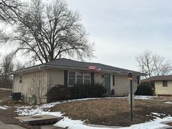  Jennifer Ln, Saint Joseph MO