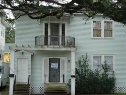 Pre-foreclosure in  Napoleon Ave New Orleans, LA 70125