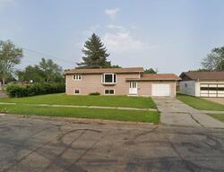  16th Ave Ne, Jamestown ND