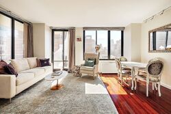 Pre-foreclosure in  E 65th St d New York, NY 10065