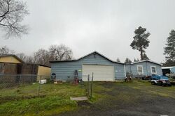 Pre-foreclosure Listing in Irvine St W THE DALLES, OR 97058