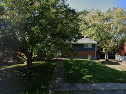 Pre-foreclosure in  Cottonwood Dr Monroeville, PA 15146