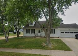 Pre-foreclosure in  Hanford St Geneseo, IL 61254