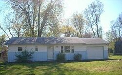 Pre-foreclosure in  Belvedere Dr Belleville, IL 62223