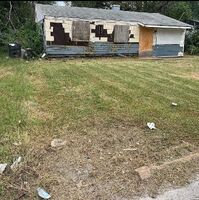 Pre-foreclosure in  Saint Ambrose Dr East Saint Louis, IL 62206