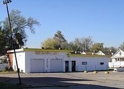 Pre-foreclosure Listing in State St EAST SAINT LOUIS, IL 62205