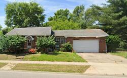 Pre-foreclosure in  Saint Louis Ave East Saint Louis, IL 62205