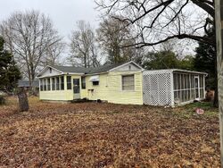 Pre-foreclosure in  Florida St Springfield, SC 29146