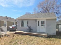 Pre-foreclosure in  S Holly Ave Sioux Falls, SD 57104