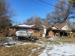 Pre-foreclosure in  Rosebud Dr Azle, TX 76020