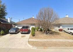 Pre-foreclosure in  Highbrooke Dr Arlington, TX 76001