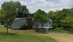 Pre-foreclosure in  Lakeview Dr Crossville, TN 38558