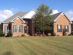 Pre-foreclosure in  Angela Ln Westmoreland, TN 37186