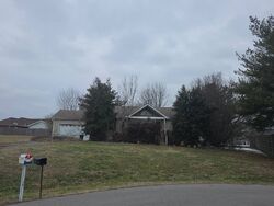 Pre-foreclosure in  Lancelot Ct Murfreesboro, TN 37127