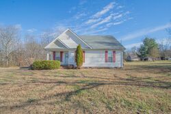  Oak Grove Rd, Goodspring TN