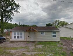 Pre-foreclosure in  Village Pl East Saint Louis, IL 62203