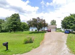 Pre-foreclosure in  Rolling Oaks Dr Riverton, IL 62561